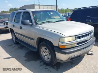 2004 Chevrolet Tahoe LS with VIN 1GNEC13V74R260589, listed as a IAAI auction lot 41783855 with 289,246 mi miles. Bid and sale history available at carsss.com. Image 1.