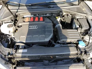 2022 Audi S3 Premium Plus z VIN WAUH3DGY8NA005992, wystawiony jako Copart lot #53988684 z przebiegiem 33 849 mil mil oraz . Historia ofert i sprzedaży dostępna na DreamBid. Obrazek 12.