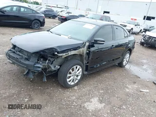 2011 Volkswagen Jetta SE с VIN 3VWDZ7AJ6BM317592, выставлен на аукционе IAAI как лот 42357861 с пробегом 189 330 миль миль и . История ставок и продаж доступна на DreamBid. Изображение 2.