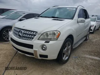 2008 Mercedes-Benz M 550 with VIN 4JGBB72E38A413780, listed as a Copart auction lot 73832064 with 8,746 mi miles and Non Repairable. Bid and sale history available at carsss.com. Image 1.