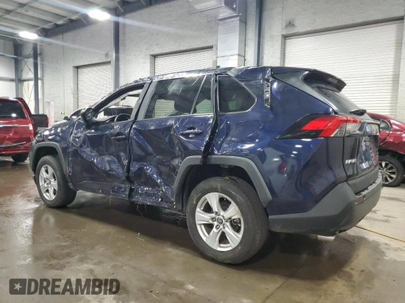 2021 Toyota RAV4 XLE with VIN 2T3P1RFV7MW196605, listed as a Copart auction lot 63502735 with 32,150 mi miles and Salvage title. Bid and sale history available at DreamBid. Image 2.