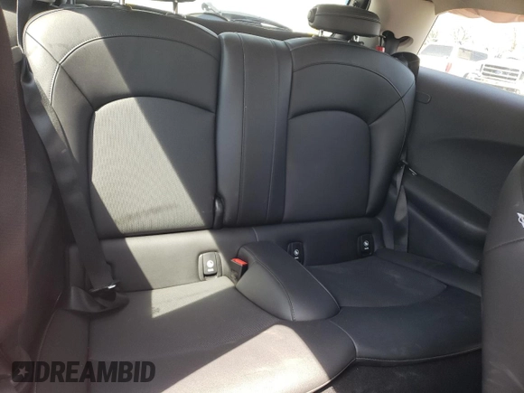 2015 MINI Hardtop с VIN WMWXM5C53F3A97113, выставлен на аукционе Copart как лот 53261385 с пробегом 43 053 миль миль и Списание • Salvage title. История ставок и продаж доступна на DreamBid. Изображение 11.