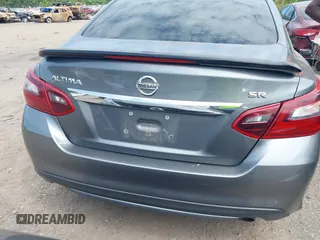 2017 Nissan Altima SV z VIN 1N4AL3AP4HC266324, wystawiony jako IAAI lot #42170025 z przebiegiem 127 595 mil mil oraz . Historia ofert i sprzedaży dostępna na DreamBid. Obrazek 16.