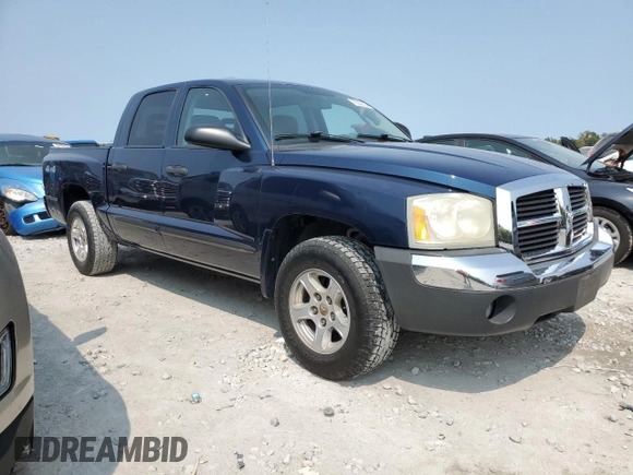 2005 Dodge Dakota SLT with VIN 1D7HW48NX5S226475, listed as a Copart auction lot 70230594 with 47,872 mi miles and Salvage Title. Bid and sale history available at carsss.com. Image 4.