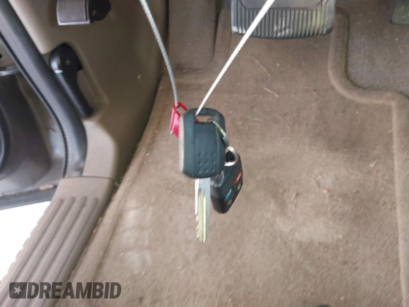 2002 Mercury Mountaineer with VIN 4M2DU86W62UJ34436, listed as a IAAI auction lot 41643664 with 56,871 mi miles and . Bid and sale history available at DreamBid. Image 11.