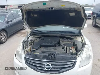 2011 Nissan Altima 2.5 S with VIN 1N4AL2AP3BN422729, listed as a IAAI auction lot 41920896 with 183,131 mi miles. Bid and sale history available at carsss.com. Image 10.