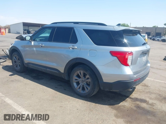 2022 Ford Explorer XLT with VIN 1FMSK7DH3NGB53736, listed as a IAAI auction lot 42417356 with 31,446 mi miles and . Bid and sale history available at DreamBid. Image 3.