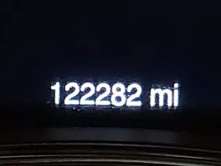 2014 Jeep Grand Cherokee Limited with VIN 1C4RJFBT1EC139798, listed as a IAAI auction lot 41772069 with 122,282 mi miles and . Bid and sale history available at DreamBid. Image 16.