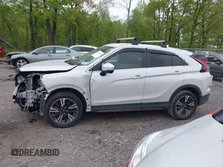 2024 Mitsubishi Eclipse Cross SE with VIN JA4ATWAAXRZ008213, listed as a IAAI auction lot 42233107 with 37,692 mi miles and . Bid and sale history available at DreamBid. Image 15.