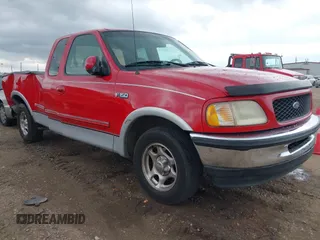 1997 Ford F-150 XL z VIN 1FTEX17L5VND20741, wystawiony jako IAAI lot #42160059 z przebiegiem 222 847 mil mil oraz . Historia ofert i sprzedaży dostępna na DreamBid. Obrazek 1.