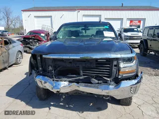 2018 Chevrolet Silverado 1500 LT with VIN 1GCVKREC7JZ252817, listed as a IAAI auction lot 38356875 with 60,094 mi miles. Bid and sale history available at carsss.com. Image 13.