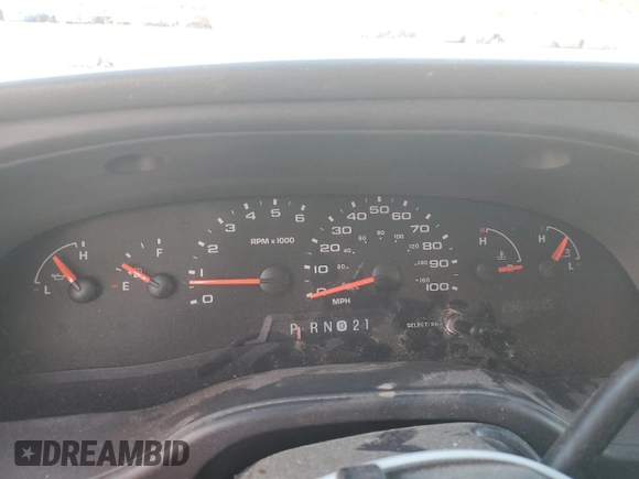 2004 Ford Econoline Cargo with VIN 1FTRE14W54HB47967, listed as a Copart auction lot 44264425 with 256,701 mi miles and Salvage Title. Bid and sale history available at carsss.com. Image 9.