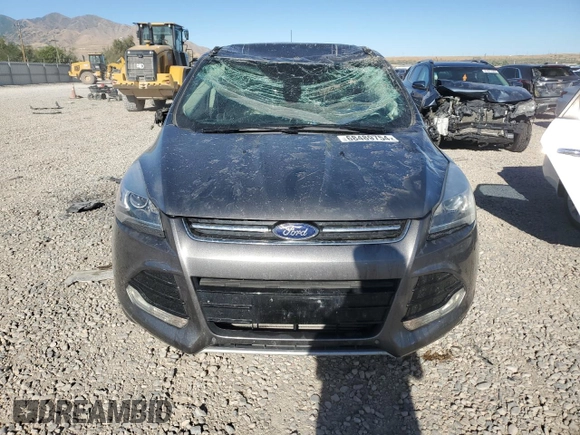 2014 Ford Escape Titanium with VIN 1FMCU9J90EUD94405, listed as a Copart auction lot 68489754 with 52,045 mi miles and Salvage Title. Bid and sale history available at DreamBid. Image 5.