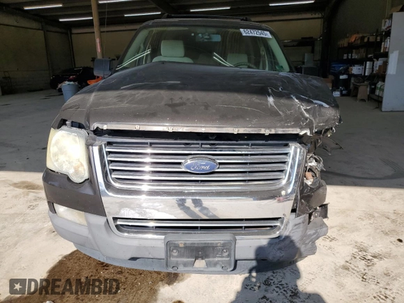 2006 Ford Explorer XLT с VIN 1FMEU73EX6ZA02896, выставлен на аукционе Copart как лот 62472545 с пробегом 150 672 миль миль и Списание • Salvage title. История ставок и продаж доступна на DreamBid. Изображение 5.