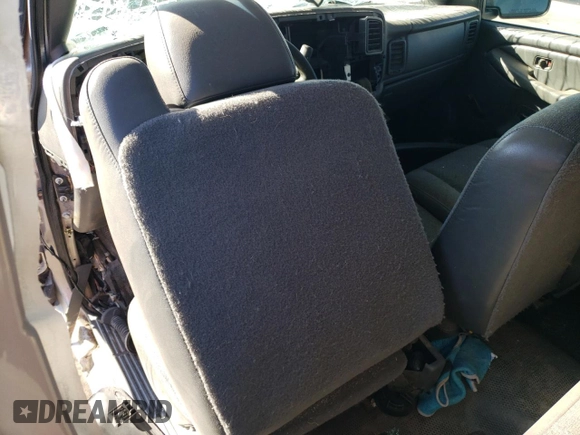 2004 Chevrolet Silverado 1500 Work Truck with VIN 1GCEC19VX4E383570, listed as a Copart auction lot 72264064 with 0 mi miles and Salvage Title. Bid and sale history available at carsss.com. Image 8.