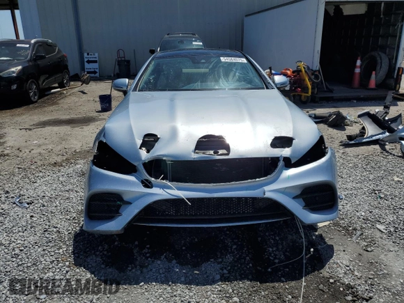 2018 Mercedes-Benz E 400 with VIN WDD1J6FB0JF045862, listed as a Copart auction lot 54584075 with 43,455 mi miles and Salvage Title. Bid and sale history available at DreamBid. Image 5.