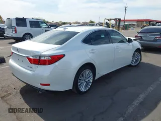 2014 Lexus ES 330 z VIN JTHBK1GG3E2114659, wystawiony jako IAAI lot #42366404 z przebiegiem 166 489 mil mil oraz . Historia ofert i sprzedaży dostępna na DreamBid. Obrazek 4.