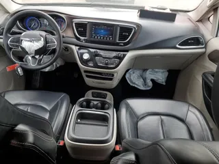 2021 Chrysler Voyager LXI with VIN 2C4RC1DG8MR533754, listed as a Copart auction lot 41495995 with 151,707 mi miles and Salvage Title. Bid and sale history available at carsss.com. Image 8.