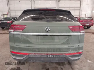 2022 Volkswagen Atlas SE with VIN 1V2KC2CA3NC207745, listed as a IAAI auction lot 41588761 with 99,206 mi miles and . Bid and sale history available at DreamBid. Image 17.
