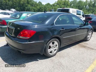 2005 Acura RL с VIN JH4KB16535C012806, выставлен на аукционе IAAI как лот 42876622 с пробегом 171 398 миль миль и . История ставок и продаж доступна на DreamBid. Изображение 4.