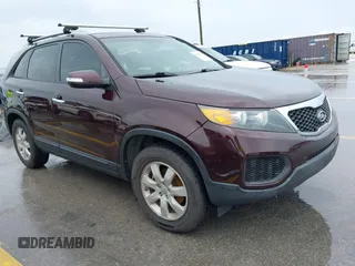 2013 Kia Sorento LX with VIN 5XYKT4A28DG387792, listed as a IAAI auction lot 42650144 with 93,136 mi miles and . Bid and sale history available at DreamBid. Image 1.