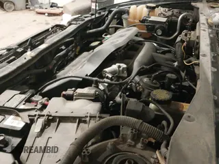 2004 Ford Escape Limited с VIN 1FMCU941X4KA46157, выставлен на аукционе IAAI как лот 41722303 с пробегом 220 404 миль миль и . История ставок и продаж доступна на DreamBid. Изображение 13.