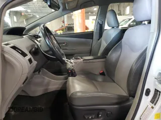2015 Toyota Prius Two z VIN JTDZN3EU9FJ020658, wystawiony jako Copart lot #59036385 z przebiegiem 254 519 mil mil oraz Szkoda całkowita • Salvage title. Historia ofert i sprzedaży dostępna na DreamBid. Obrazek 7.