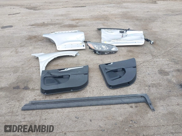 2020 Ford Escape SEL с VIN 1FMCU0H61LUA30367, выставлен на аукционе IAAI как лот 42604805 с пробегом 28 502 миль миль и . История ставок и продаж доступна на DreamBid. Изображение 12.