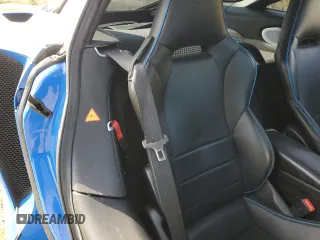 2020 McLaren GT z VIN SBM22GCA8LW000692, wystawiony jako Copart lot #44749324 z przebiegiem 18 911 mil mil oraz Nie do naprawy. Historia ofert i sprzedaży dostępna na DreamBid. Obrazek 10.