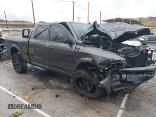 2018 Ram 2500 Laramie with VIN 3C6UR5FL6JG382481, listed as a IAAI auction lot 41517536 with Not provided miles and . Bid and sale history available at DreamBid. Image 14.