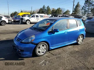 2007 Honda Fit Sport z VIN JHMGD37657S067012, wystawiony jako Copart lot #88172605 z przebiegiem Nie podano mil oraz Nie do naprawy • Non repairable. Historia ofert i sprzedaży dostępna na DreamBid. Obrazek 1.