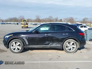 2016 Infiniti QX70 with VIN JN8CS1MW8GM750488, listed as a IAAI auction lot 41888277 with 146,484 mi miles and . Bid and sale history available at DreamBid. Image 14.