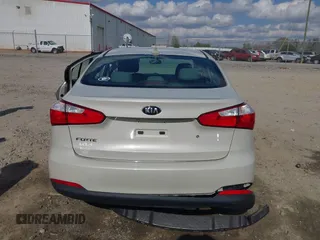 2015 Kia Forte LX with VIN KNAFK4A68F5364092, listed as a IAAI auction lot 41812358 with 100,682 mi miles. Bid and sale history available at carsss.com. Image 17.
