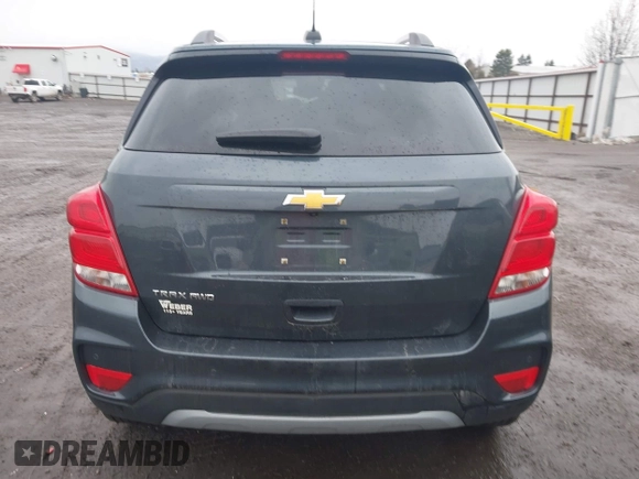 2021 Chevrolet Trax LT with VIN KL7CJPSB4MB346304, listed as a IAAI auction lot 41641995 with 33,677 mi miles. Bid and sale history available at carsss.com. Image 17.