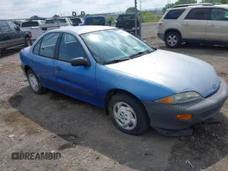 1996 Chevrolet Cavalier z VIN 1G1JC524XT7249564, wystawiony jako IAAI lot #42447134 z przebiegiem 234 863 mil mil oraz . Historia ofert i sprzedaży dostępna na DreamBid. Obrazek 1.