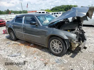 2009 Chrysler 300 Touring with VIN 2C3KA53V49H621930, listed as a Copart auction lot 58125004 with 346,358 mi miles and Salvage Title. Bid and sale history available at carsss.com. Image 4.