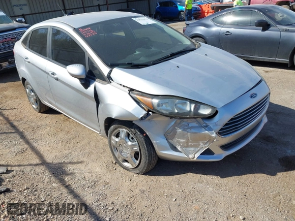 2016 Ford Fiesta S z VIN 3FADP4AJ2GM138776, wystawiony jako IAAI lot #41879870 z przebiegiem 83 769 mil mil oraz . Historia ofert i sprzedaży dostępna na DreamBid. Obrazek 1.