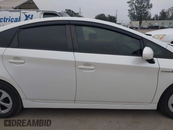 2015 Toyota Prius Four with VIN JTDKN3DU4F0465818, listed as a IAAI auction lot 42098190 with 186,911 mi miles. Bid and sale history available at carsss.com. Image 13.