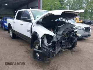 2014 Ram 1500 Big Horn z VIN 1C6RR7LT2ES144910, wystawiony jako IAAI lot #42476228 z przebiegiem 175 978 mil mil oraz . Historia ofert i sprzedaży dostępna na DreamBid. Obrazek 1.