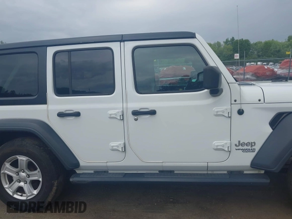 2018 Jeep Wrangler Unlimited Sport S with VIN 1C4HJXDG0JW324211, listed as a IAAI auction lot 42388525 with 79,278 mi miles and . Bid and sale history available at DreamBid. Image 14.