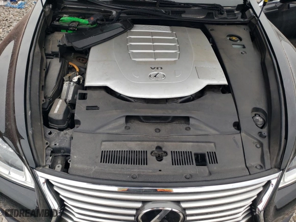 2016 Lexus LS 460 with VIN JTHCL5EF3G5026392, listed as a Copart auction lot 88937385 with 81,110 mi miles and Salvage Title. Bid and sale history available at carsss.com. Image 11.