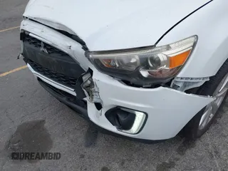 2015 Mitsubishi Outlander GT z VIN 4A4AP4AWXFE046790, wystawiony jako IAAI lot #42420600 z przebiegiem 59 096 mil mil oraz . Historia ofert i sprzedaży dostępna na DreamBid. Obrazek 6.