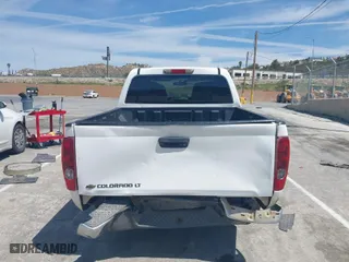 2008 Chevrolet Colorado LT w/1LT with VIN 1GCCS13E888102373, listed as a IAAI auction lot 42023797 with 170,085 mi miles. Bid and sale history available at carsss.com. Image 16.