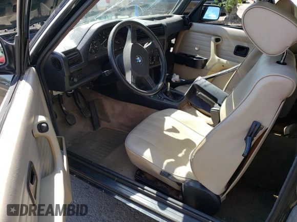 1987 BMW 3 Series 325 with VIN WBAAB5407H9692655, listed as a Copart auction lot 68127684 with 271,481 mi miles and Salvage Title. Bid and sale history available at carsss.com. Image 8.