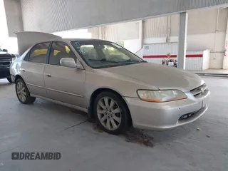 2000 Honda Accord EX z VIN 1HGCG1650YA086757, wystawiony jako IAAI lot #42144484 z przebiegiem Nie podano mil oraz . Historia ofert i sprzedaży dostępna na DreamBid. Obrazek 1.