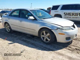 2007 Mazda Mazda6 i Sport VE with VIN 1YVHP80C275M47699, listed as a IAAI auction lot 41639265 with 206,610 mi miles. Bid and sale history available at carsss.com. Image 1.