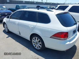 2010 Volkswagen Jetta SE с VIN 3VWTZ7AJ2AM693524, выставлен на аукционе IAAI как лот 42414140 с пробегом 108 157 миль миль и . История ставок и продаж доступна на DreamBid. Изображение 3.