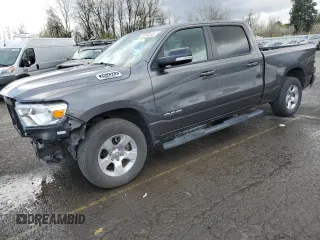 2021 Ram 1500 Big Horn z VIN 1C6SRFMT6MN615853, wystawiony jako Copart lot #50740235 z przebiegiem 38 237 mil mil oraz Szkoda całkowita • Salvage title. Historia ofert i sprzedaży dostępna na DreamBid. Obrazek 1.