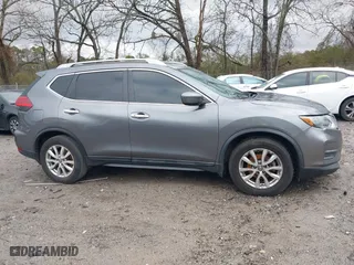 2017 Nissan Rogue SL with VIN 5N1AT2MT7HC863864, listed as a IAAI auction lot 41257835 with 167,597 mi miles. Bid and sale history available at carsss.com. Image 14.