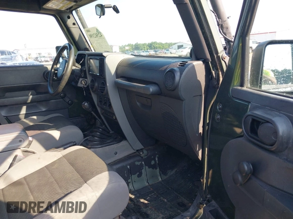 2007 Jeep Wrangler Unlimited X с VIN 1J4GA39197L115109, выставлен на аукционе IAAI как лот 42582190 с пробегом 141 080 миль миль и . История ставок и продаж доступна на DreamBid. Изображение 5.